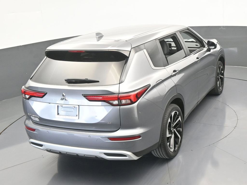 Used 2022 Mitsubishi Outlander SE image 53