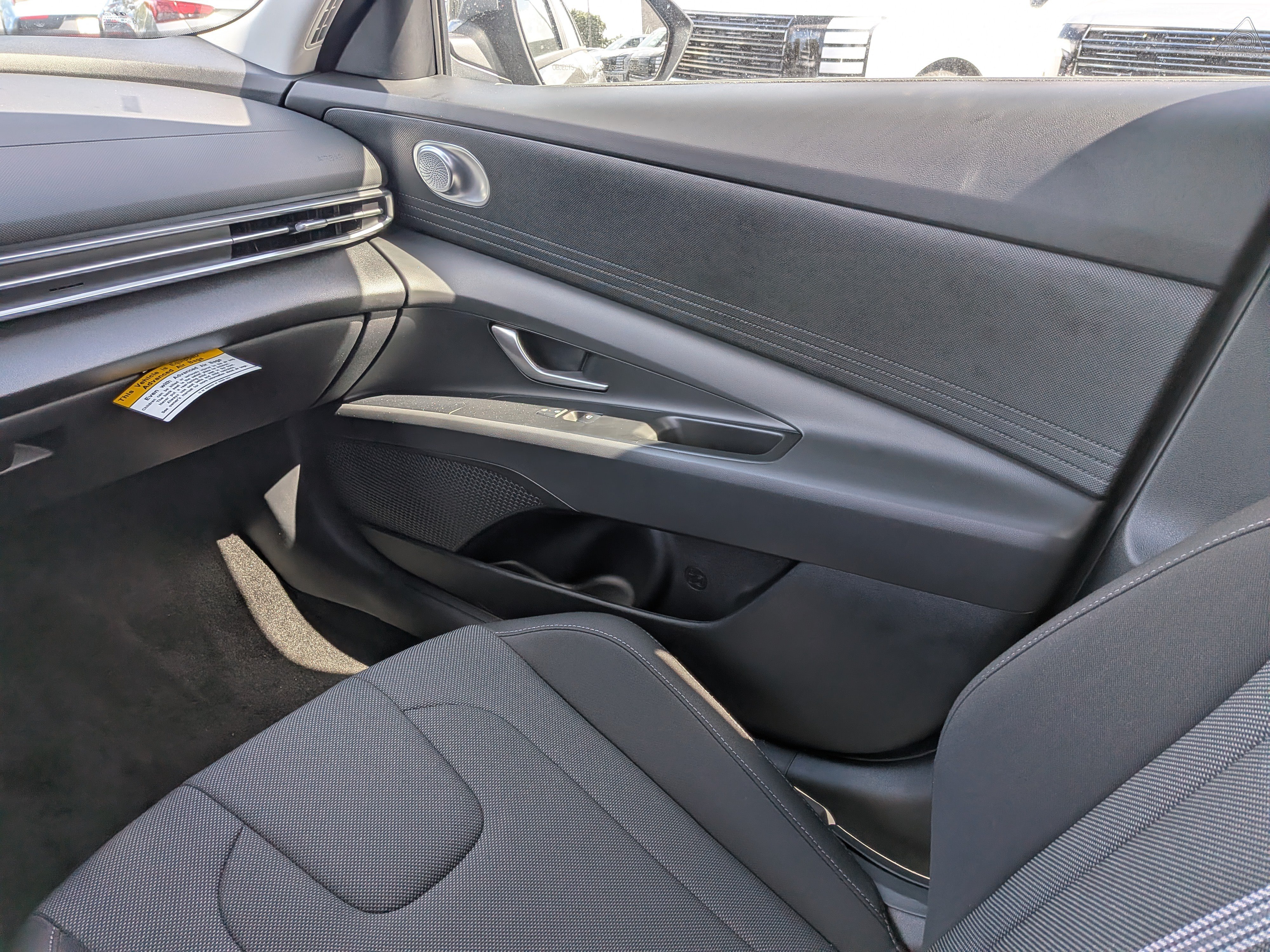 New 2026 Hyundai Elantra SE FWD image 18