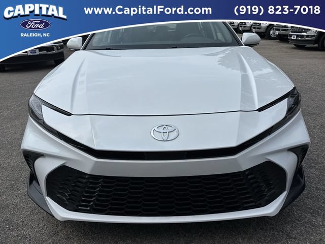 Used 2025 Toyota Camry SE w/ Convenience Package FWD image 10