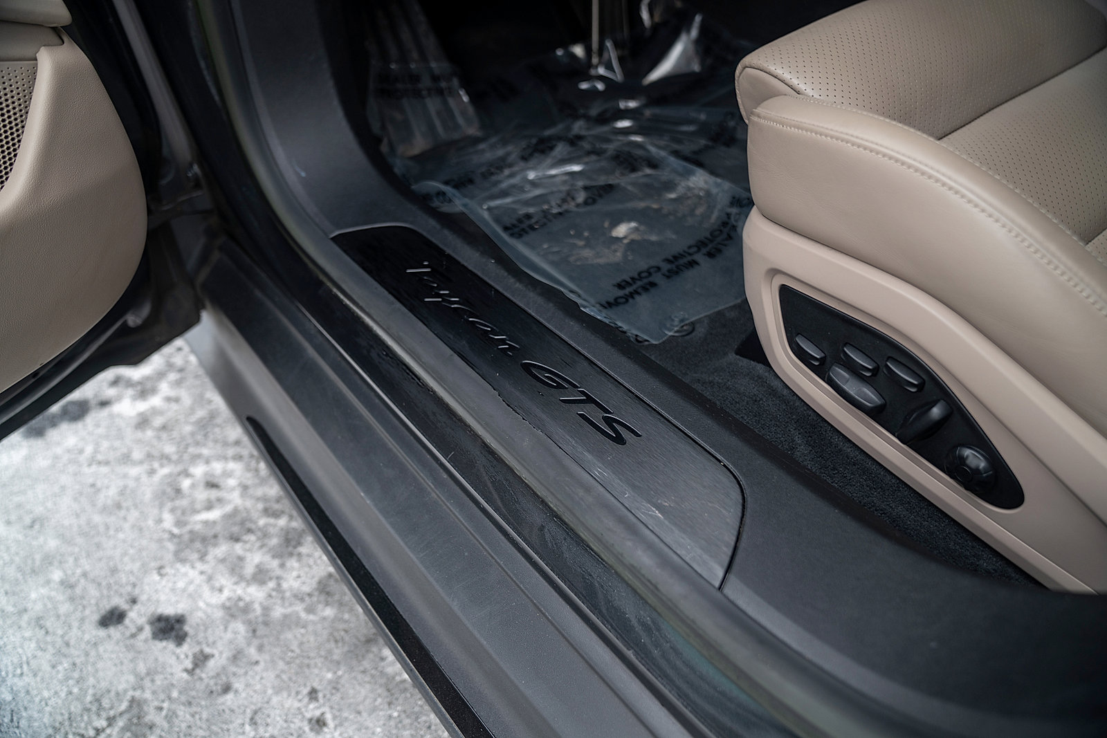 Certified 2023 Porsche Taycan GTS image 21