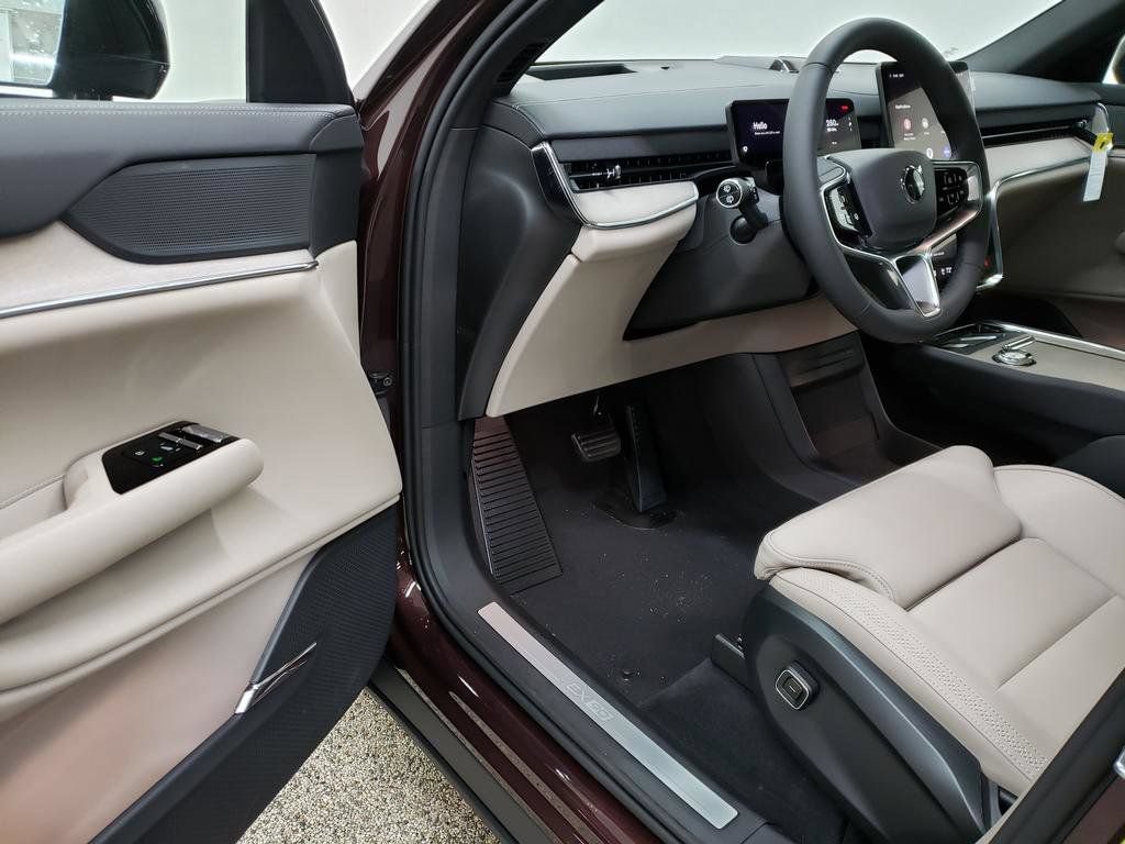 New 2025 Volvo EX90 Ultra w/ Protection Package Premier AWD/4WD image 6