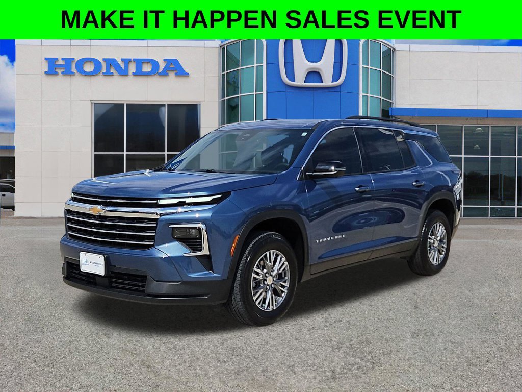 Used 2025 Chevrolet Traverse LT w/ Driver Confidence Package FWD image 7