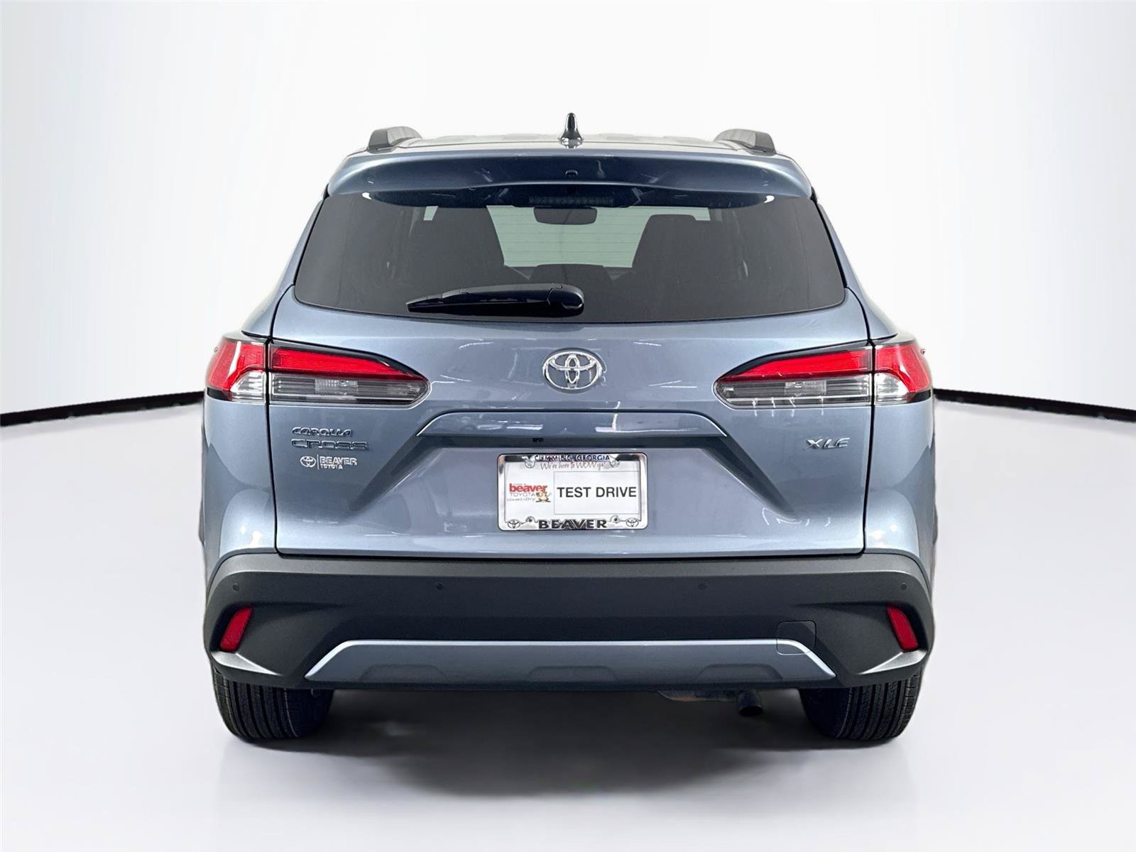 Certified 2025 Toyota Corolla Cross XLE FWD image 11
