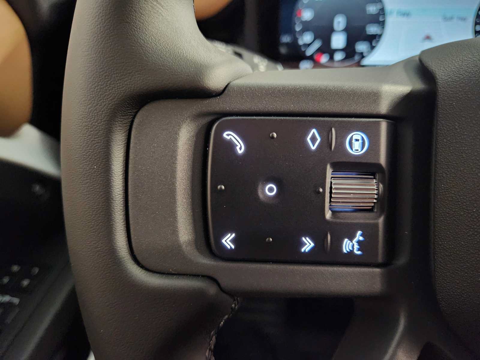 New 2026 Land Rover Defender 110 X-Dynamic SE AWD/4WD image 27