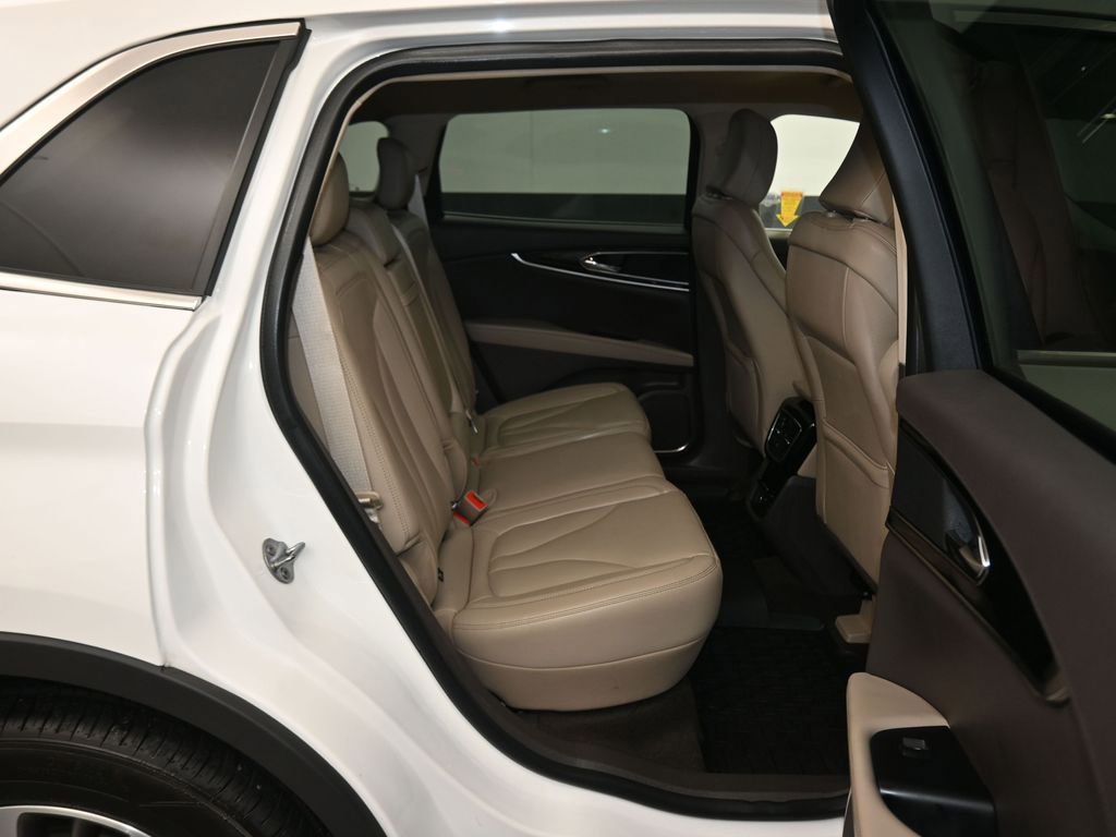 Used 2022 Lincoln Nautilus AWD w/ Premium Package image 37