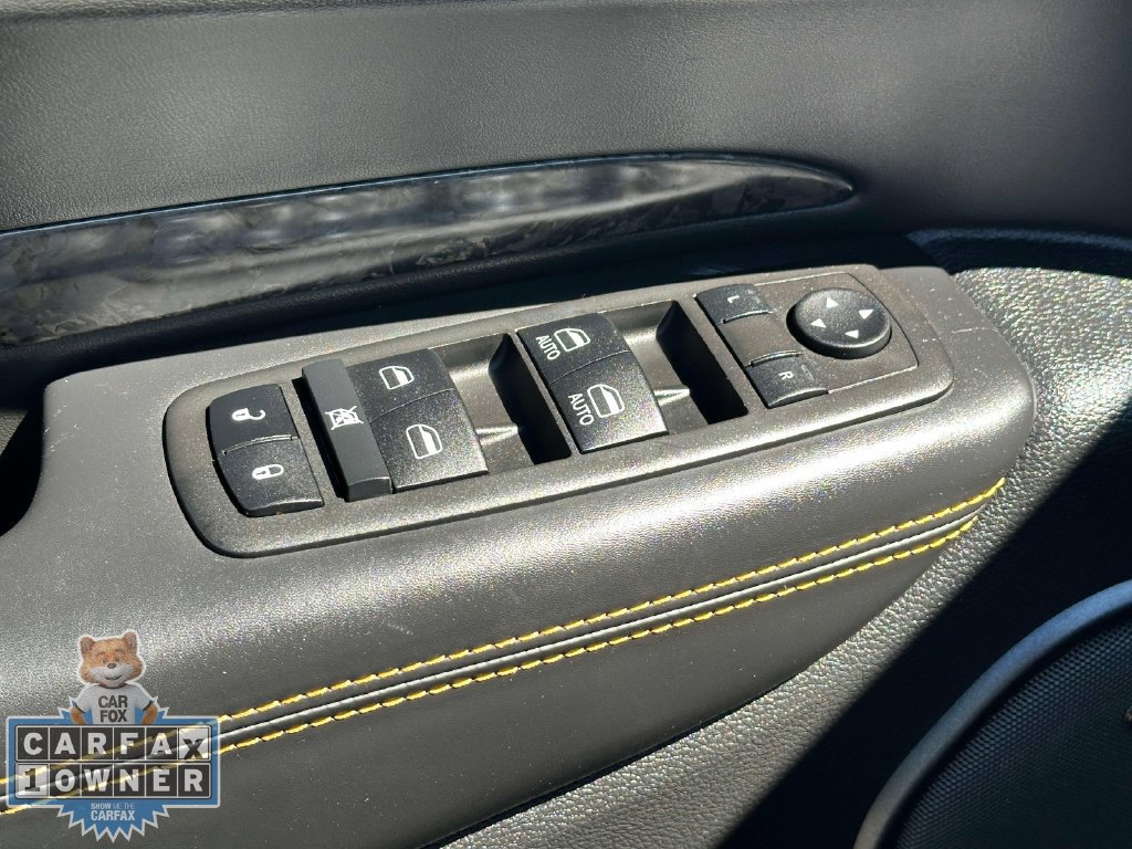 Used 2023 Dodge Durango R/T w/ Hemi Orange Plus Package AWD/4WD image 21