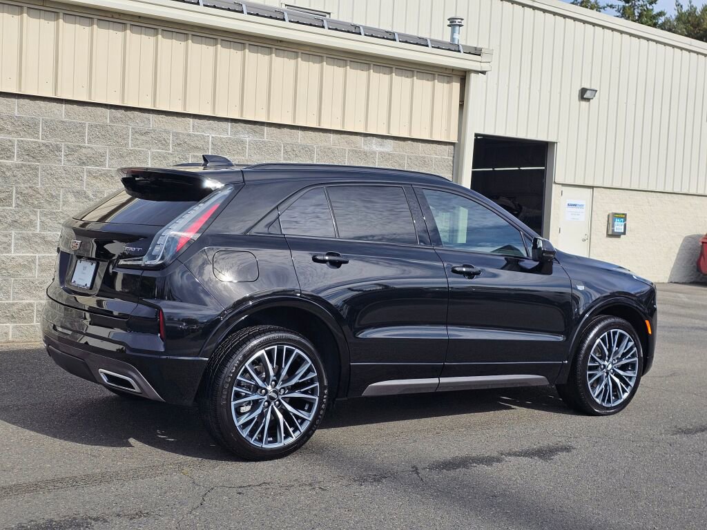 Used 2025 Cadillac XT4 Sport image 8