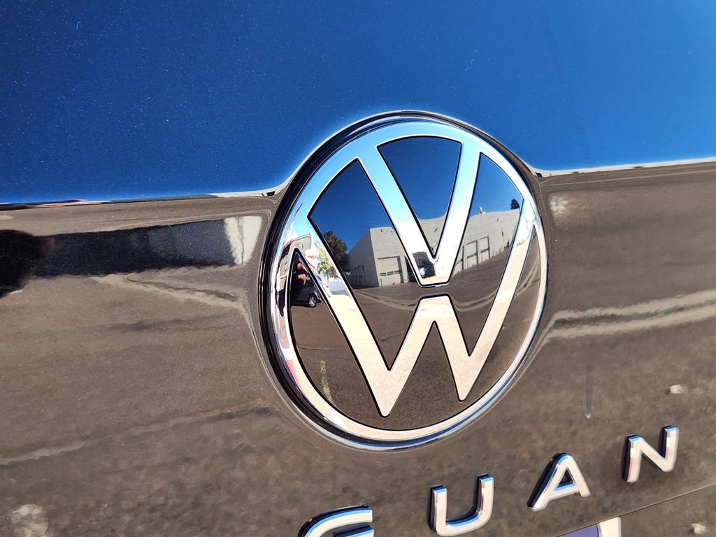 Certified 2024 Volkswagen Tiguan SE image 15