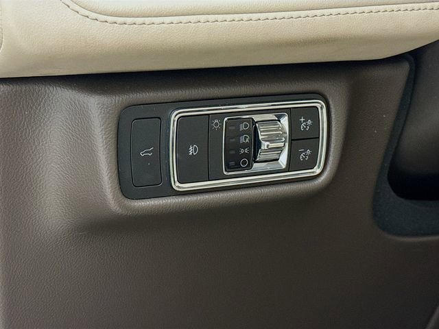 Used 2021 Lincoln Aviator Reserve w/ Equipment Group 202A image 12