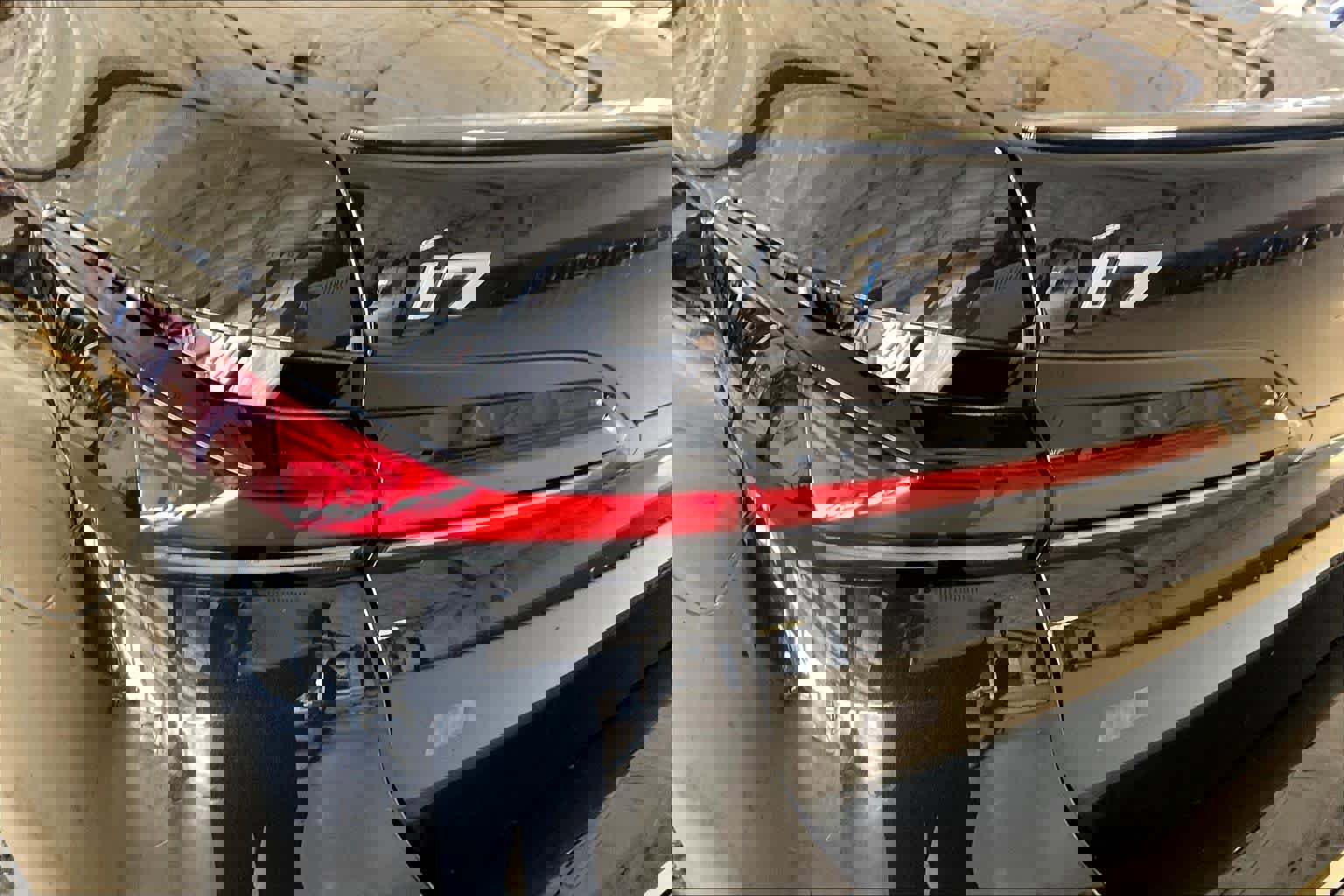 Used 2023 BMW i7 xDrive60 w/ Executive Package 2 image 26