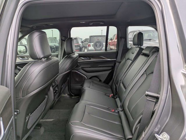 New 2026 Jeep Grand Cherokee Limited w/ Limited Altitude Package RWD image 14