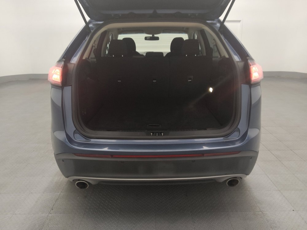 Used 2018 Ford Edge SEL image 29