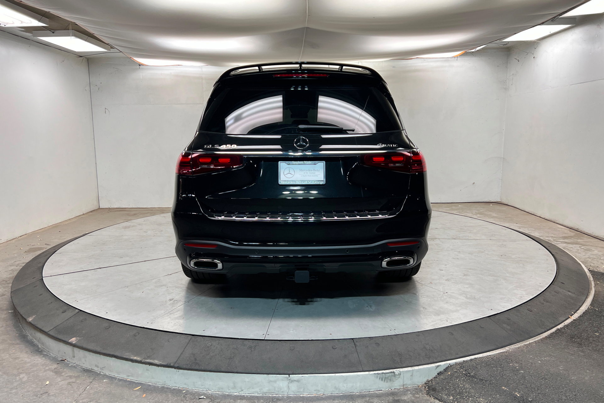 New 2026 Mercedes-Benz GLS 450 4MATIC image 4