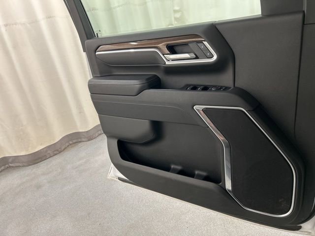 Used 2025 Chevrolet Silverado 2500 LT w/ Convenience Package image 20