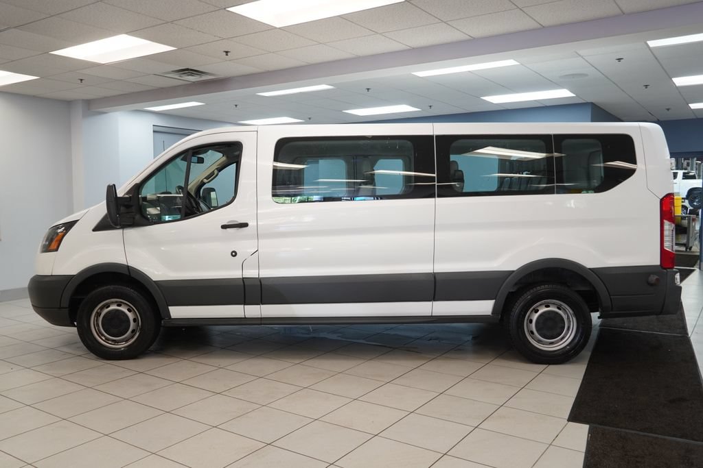 Used 2017 Ford Transit 350 XL RWD image 2