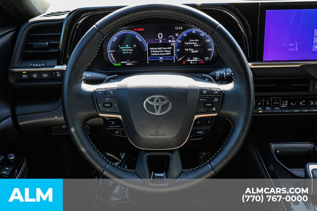 Used 2025 Toyota Crown Signia image 33