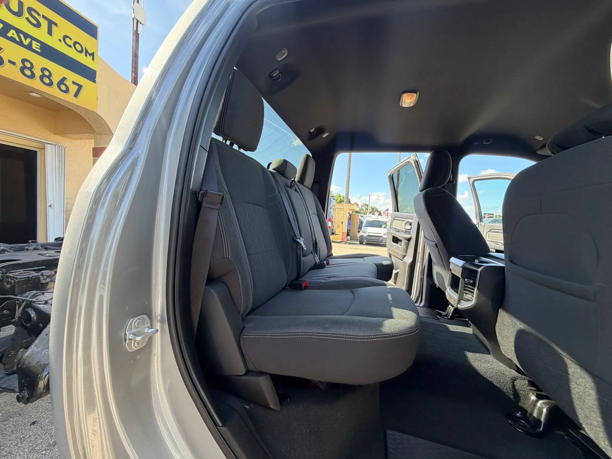 Used 2023 RAM 3500 Big Horn w/ Level 1 Equipment Group AWD/4WD image 18