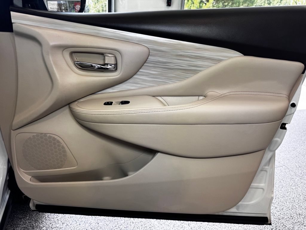 Used 2017 Nissan Murano Platinum AWD/4WD image 44
