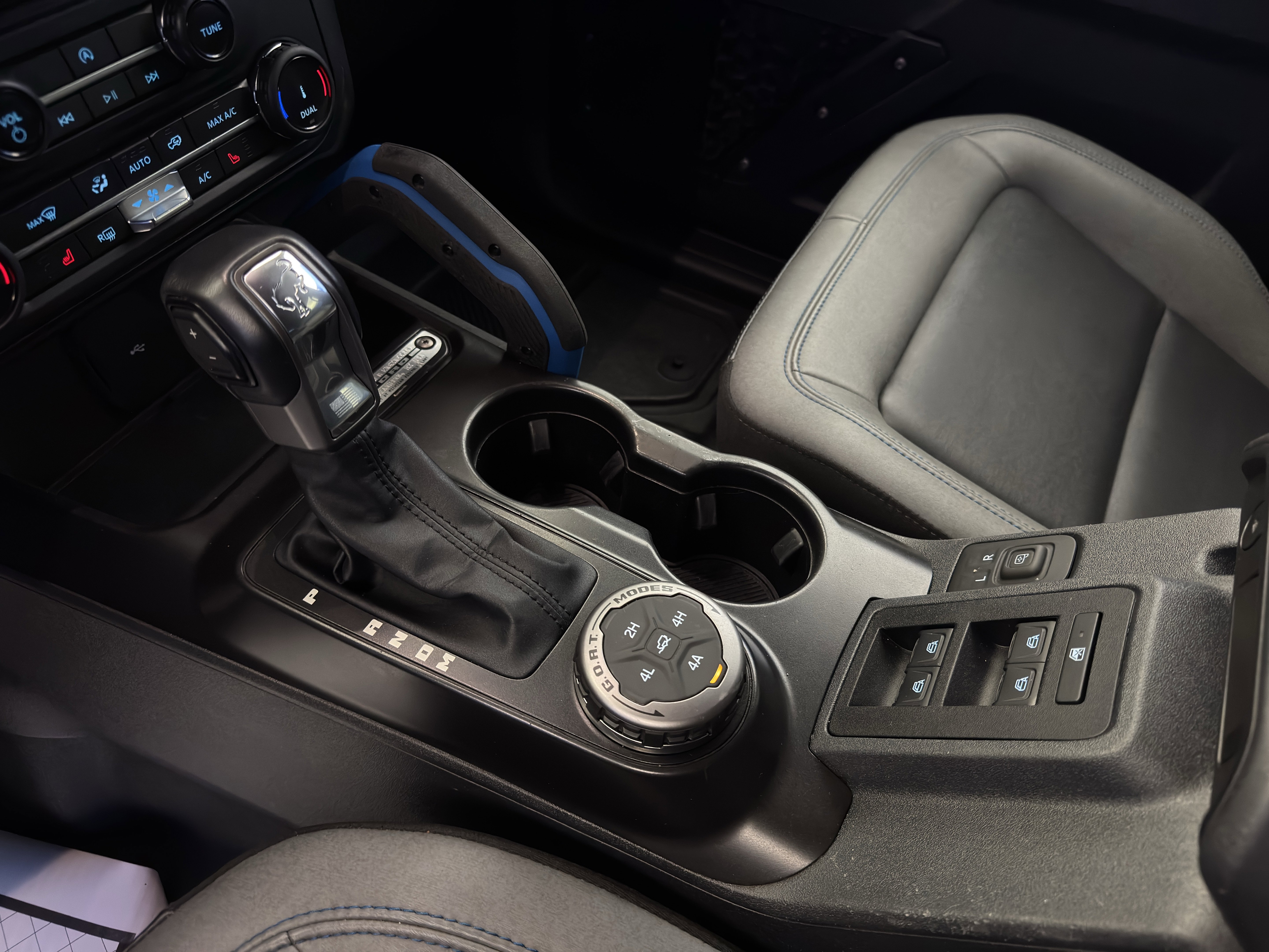 Used 2022 Ford Bronco Black Diamond image 23