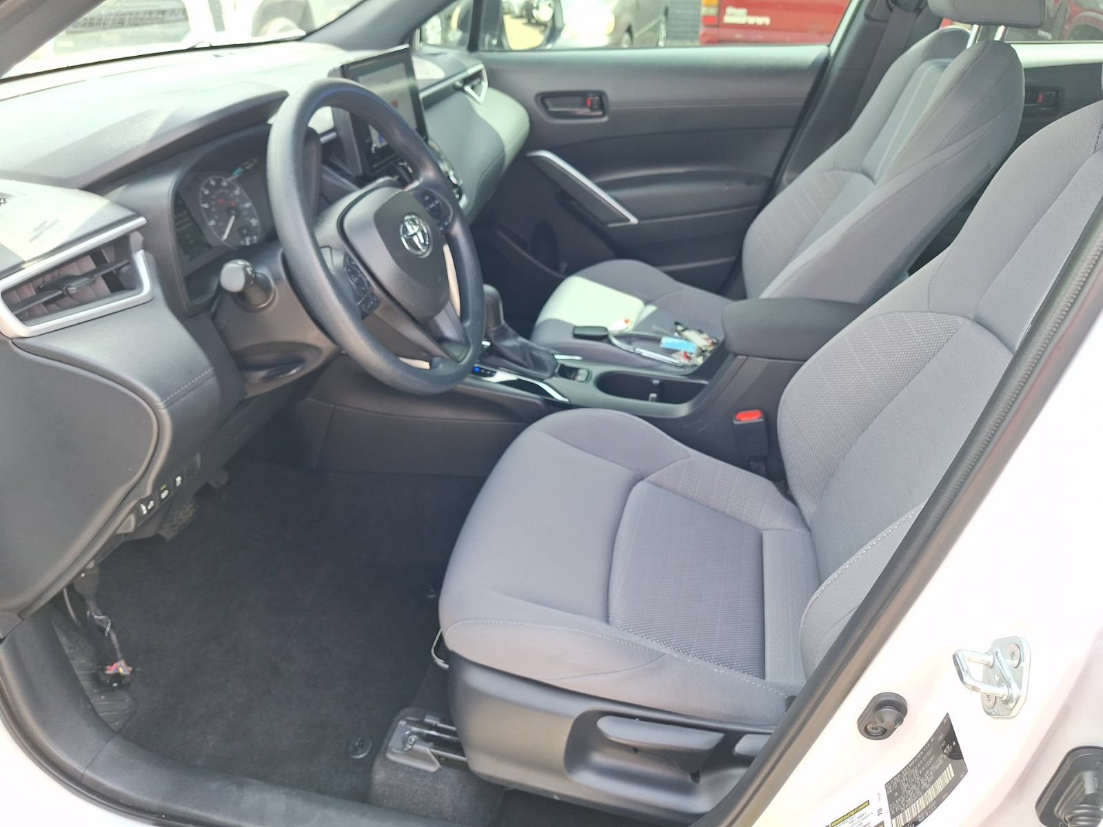 Used 2024 Toyota Corolla Cross AWD Hybrid image 15