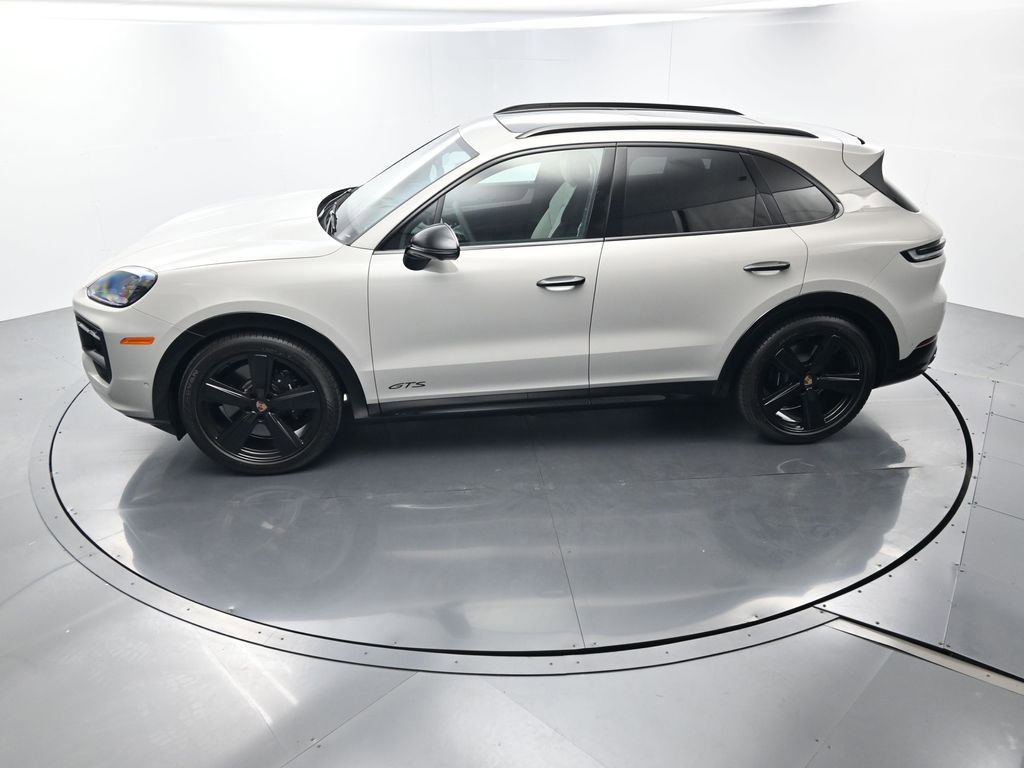 Certified 2026 Porsche Cayenne GTS image 35