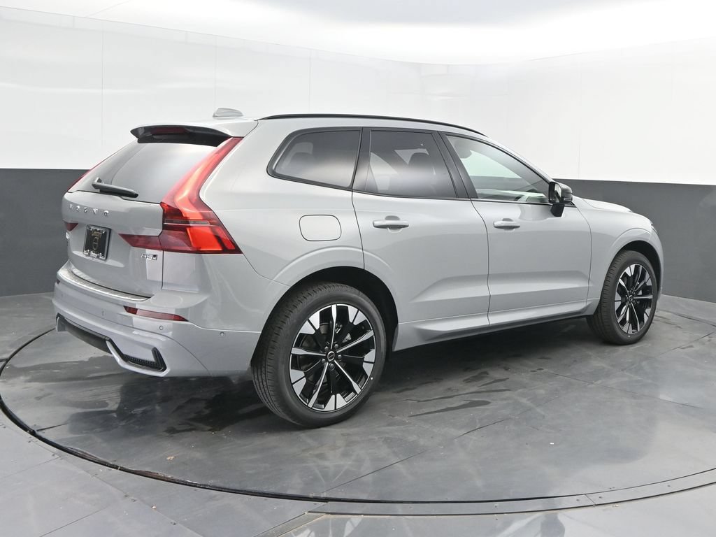 New 2026 Volvo XC60 B5 Plus w/ Protection Package Premier AWD/4WD image 7