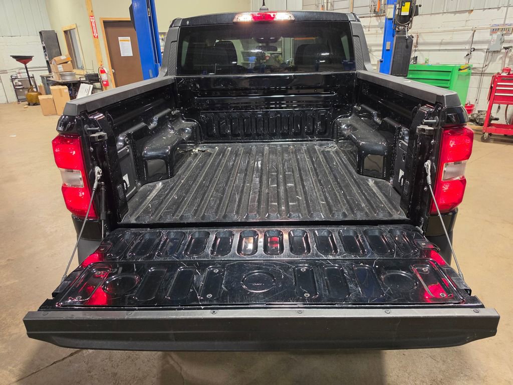 Used 2023 Ford Maverick XLT FWD image 8