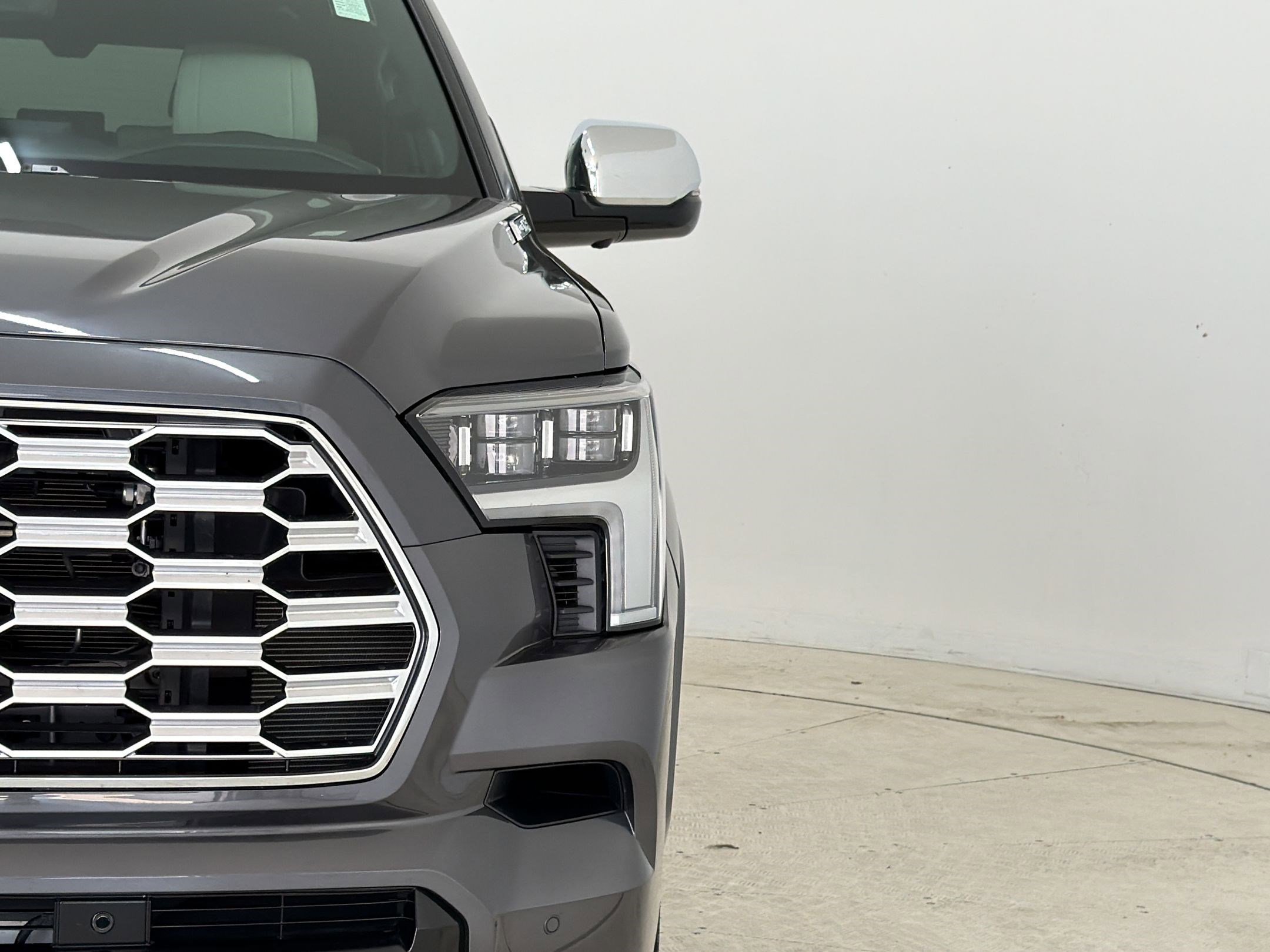 Used 2024 Toyota Sequoia Capstone AWD/4WD image 11