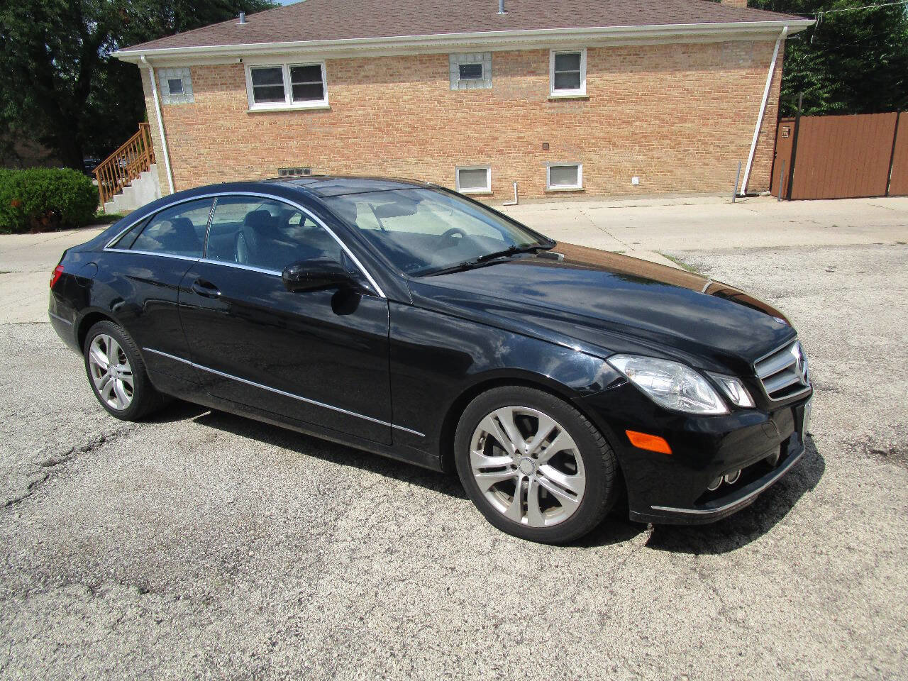Used 2010 Mercedes-Benz E 350 Coupe image 1