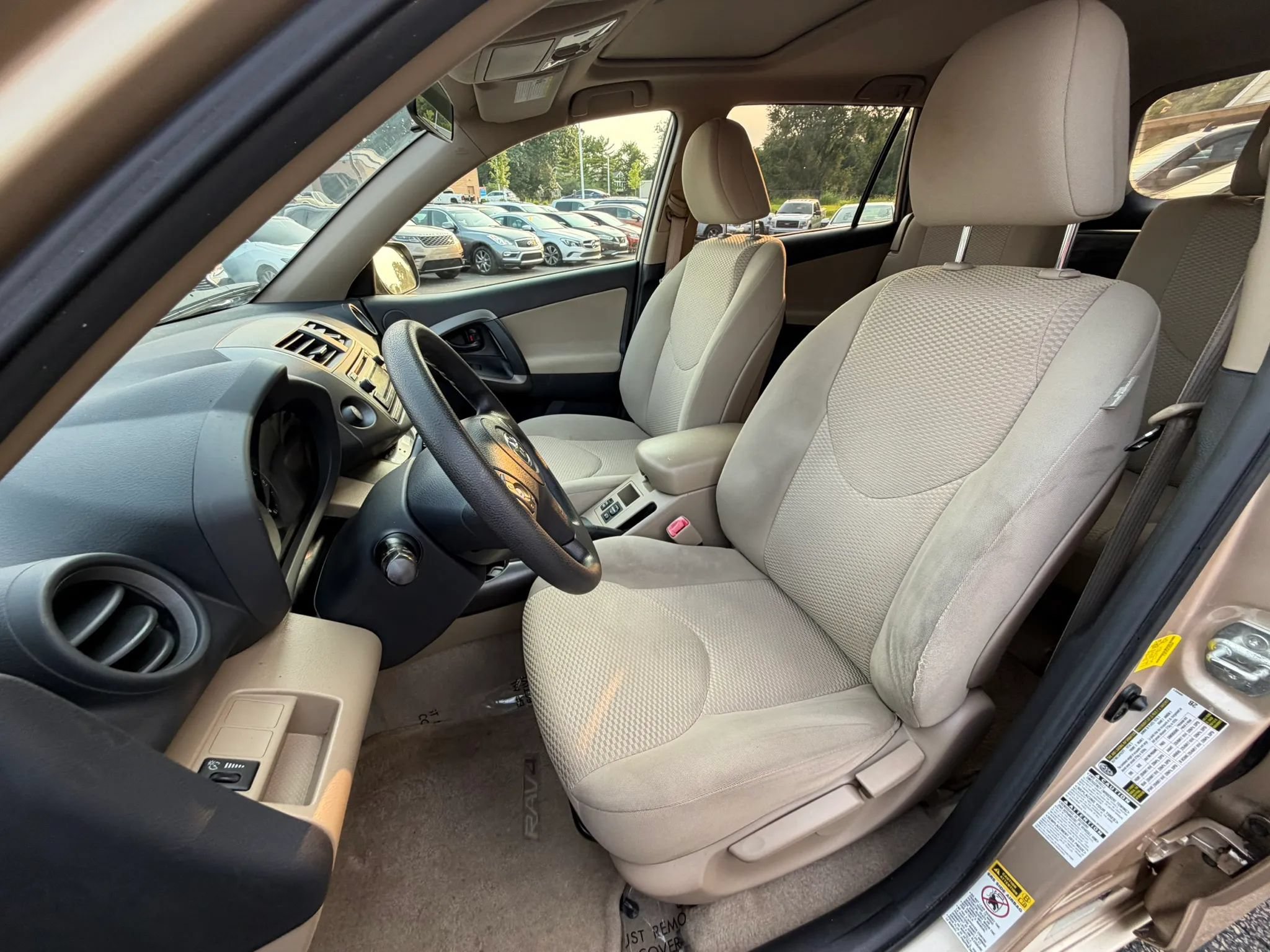 Used 2012 Toyota RAV4 4WD w/ Upgrade Value Pkg image 14