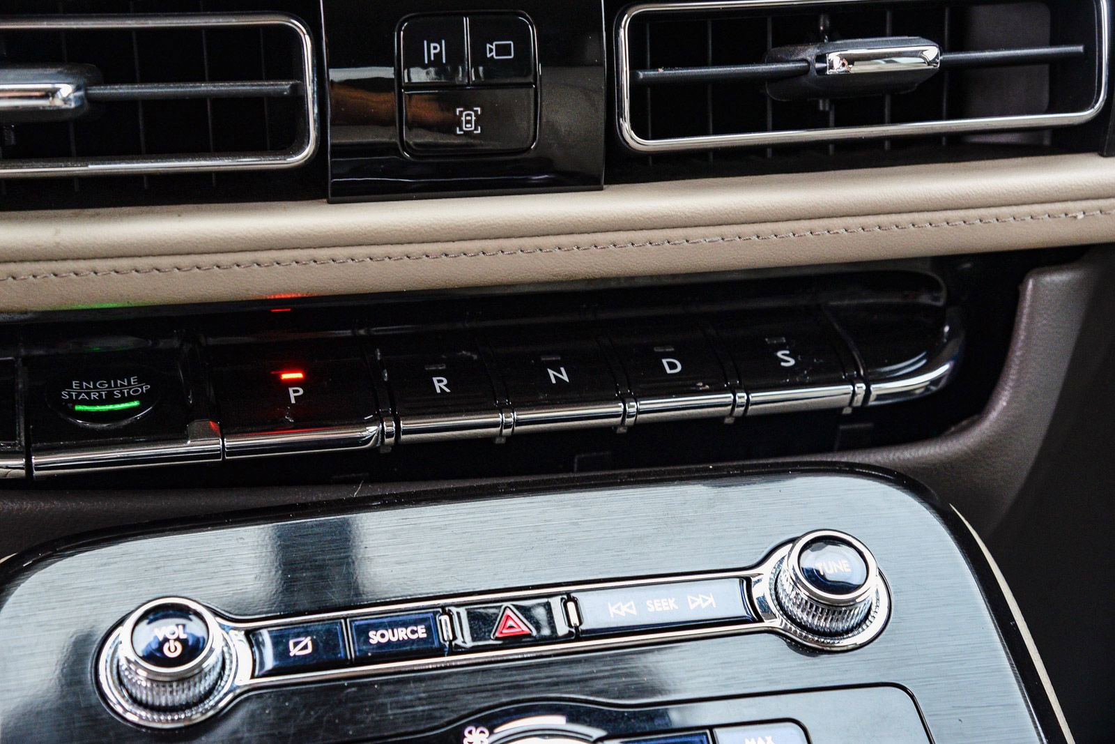 Used 2023 Lincoln Nautilus AWD w/ Premium Package image 23