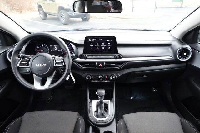 Used 2023 Kia Forte LXS image 13