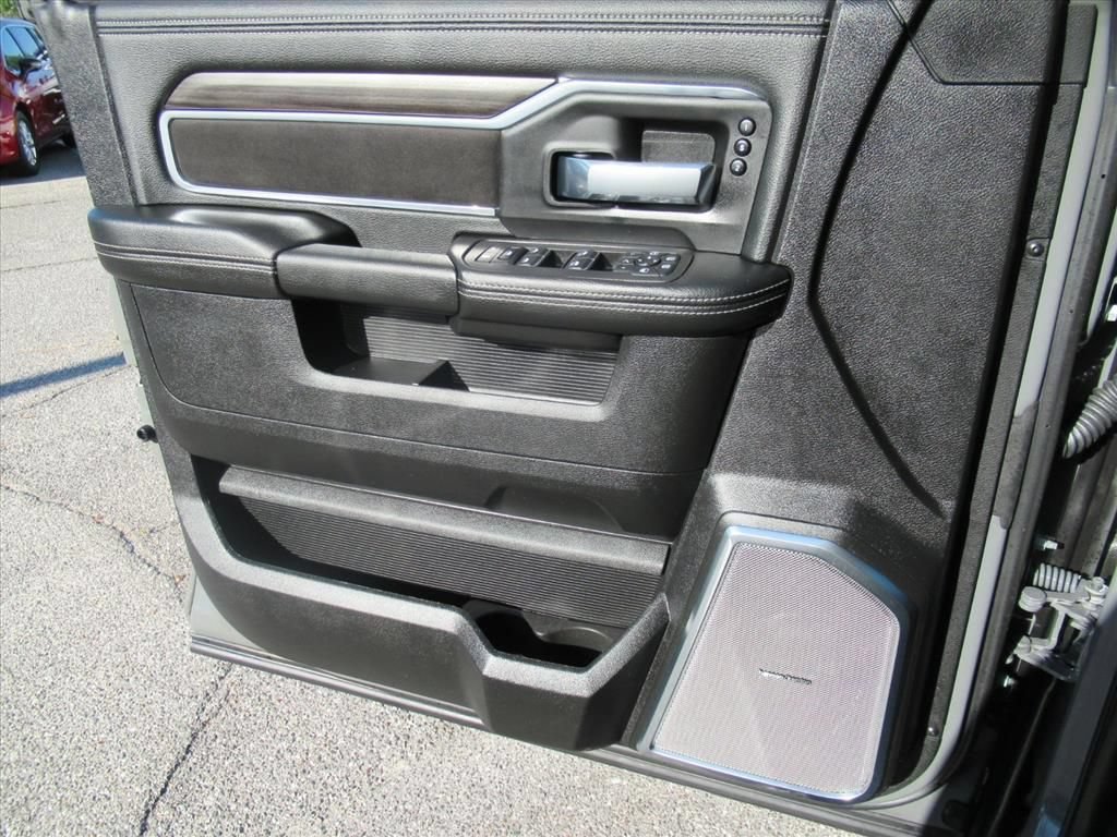 Certified 2026 RAM 3500 Laramie AWD/4WD image 20