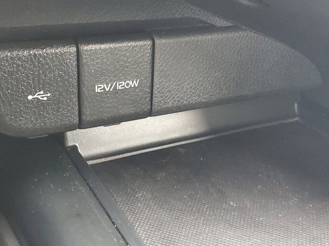 Used 2020 Toyota Camry SE image 27