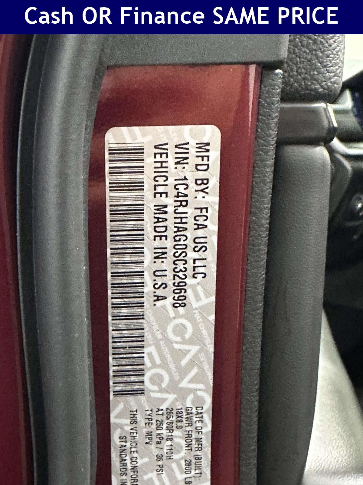 Used 2025 Jeep Grand Cherokee Laredo X w/ Luxury Tech Group I AWD/4WD image 35