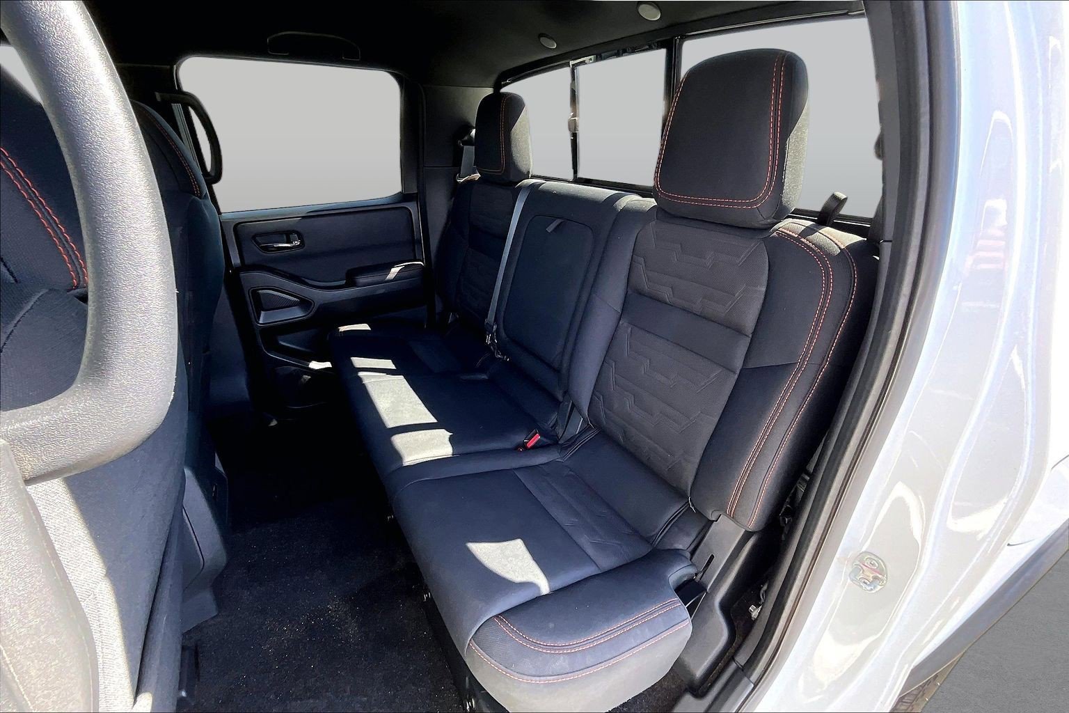 Used 2022 Nissan Frontier Pro-X RWD image 21
