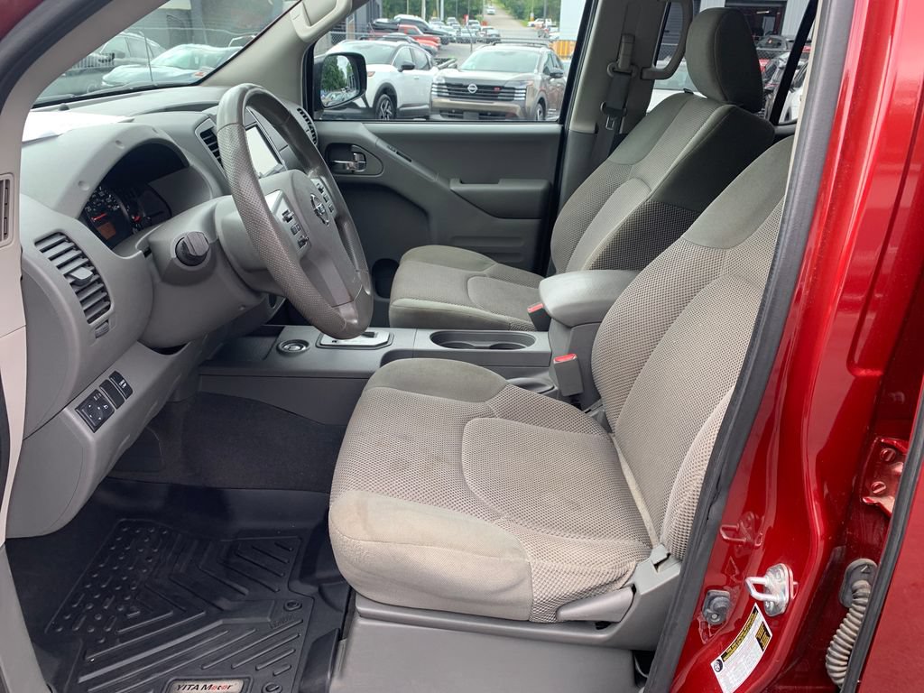 Used 2021 Nissan Frontier SV RWD image 17