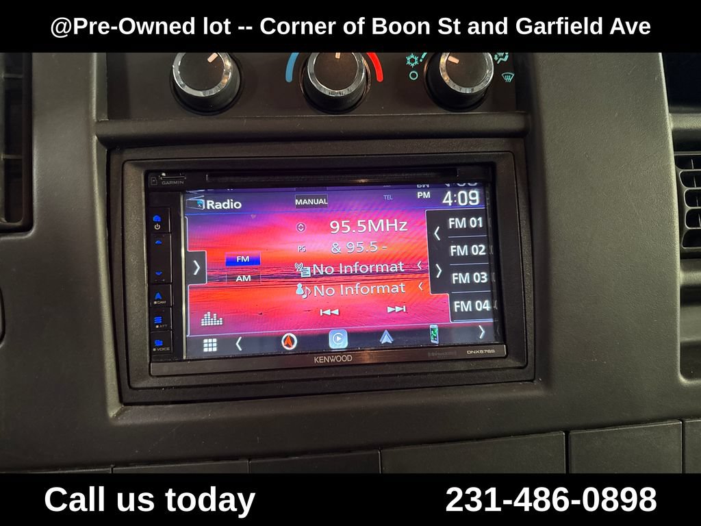 Used 2013 Chevrolet Express 2500 RWD image 24