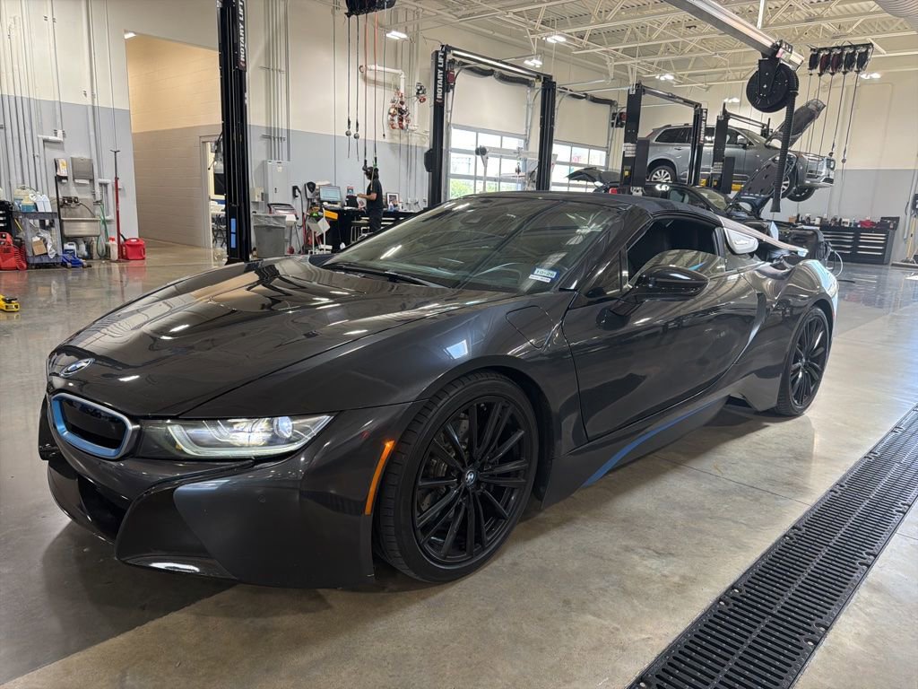 Used 2019 BMW i8 Roadster AWD/4WD image 1