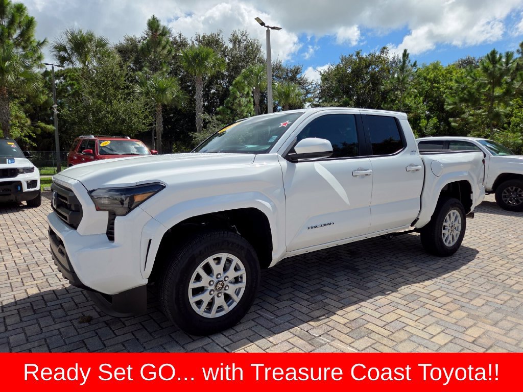 Used 2026 Toyota Tacoma SR5 AWD/4WD image 4