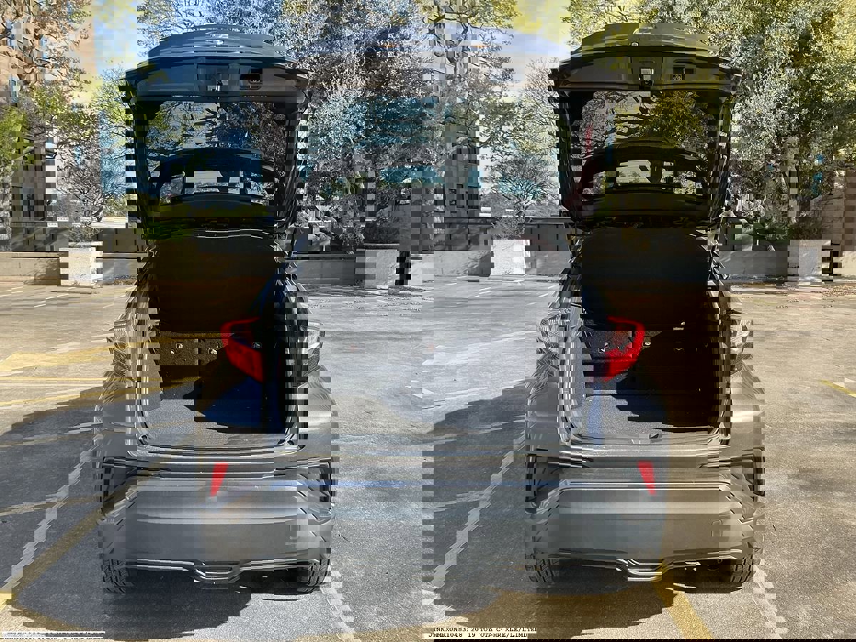 Used 2019 Toyota C-HR LE image 12