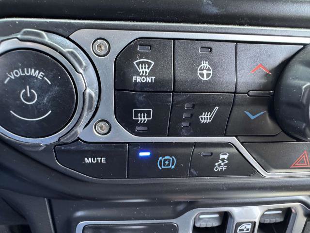 Used 2022 Jeep Wrangler Unlimited Rubicon 4xe w/ Cold Weather Group image 17