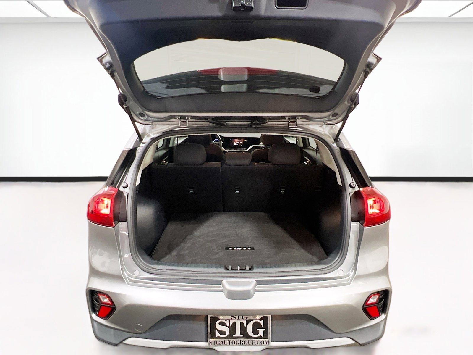 Used 2022 Kia Niro LX FWD image 17