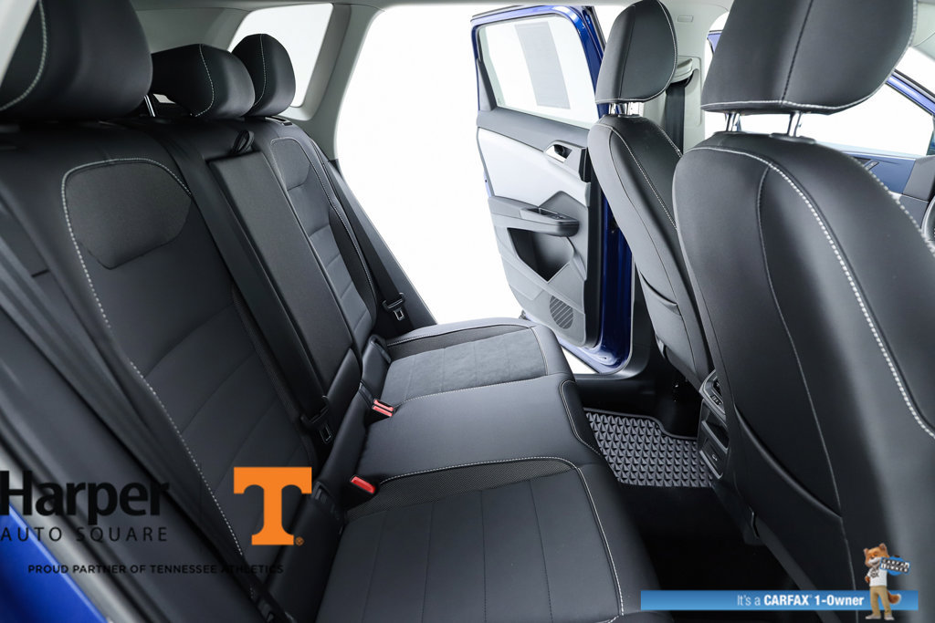 Used 2023 Volkswagen Taos SE w/ Panoramic Sunroof Package FWD image 75
