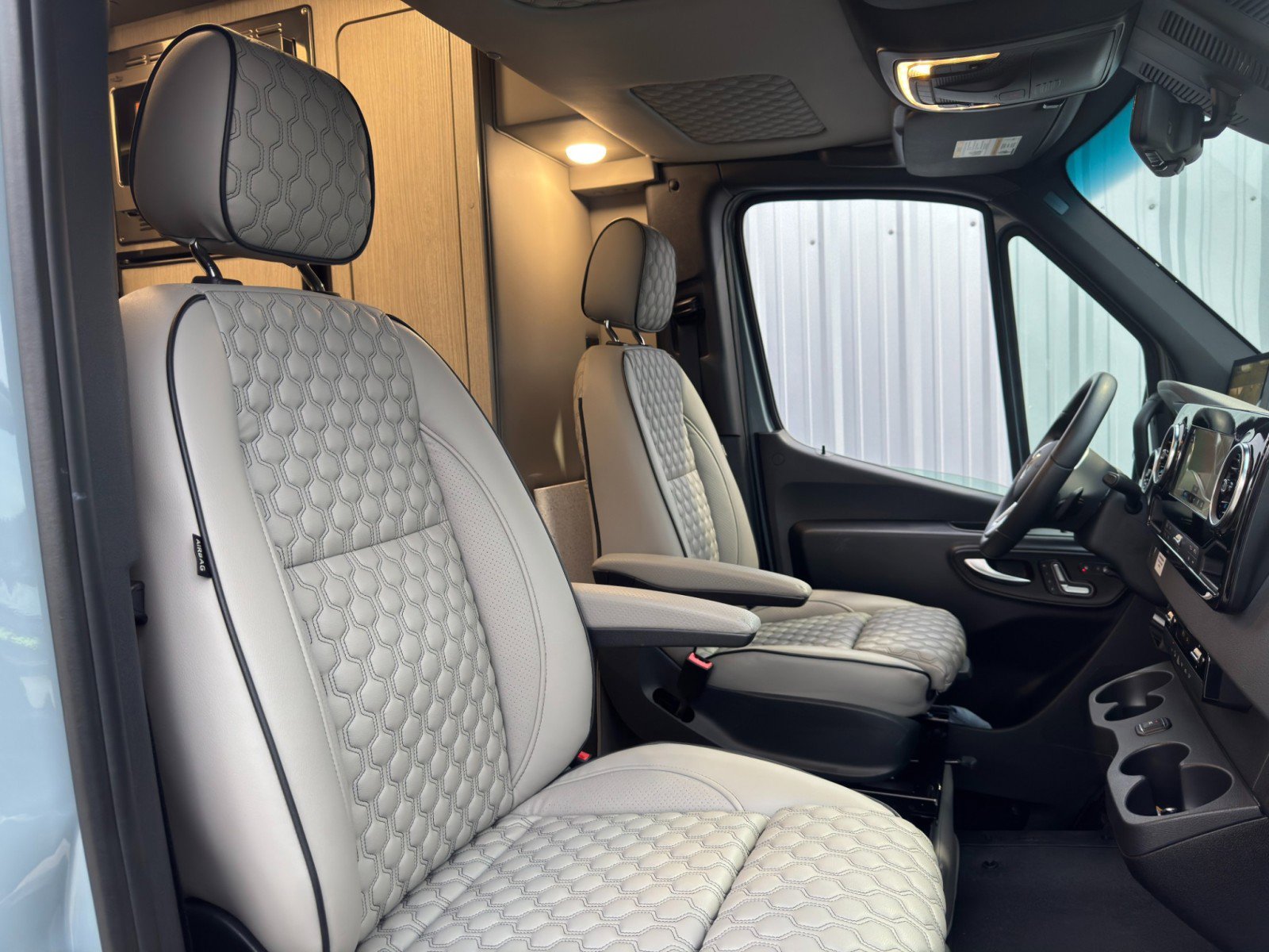 Used 2023 Mercedes-Benz Sprinter 3500 w/ Parking Package image 38