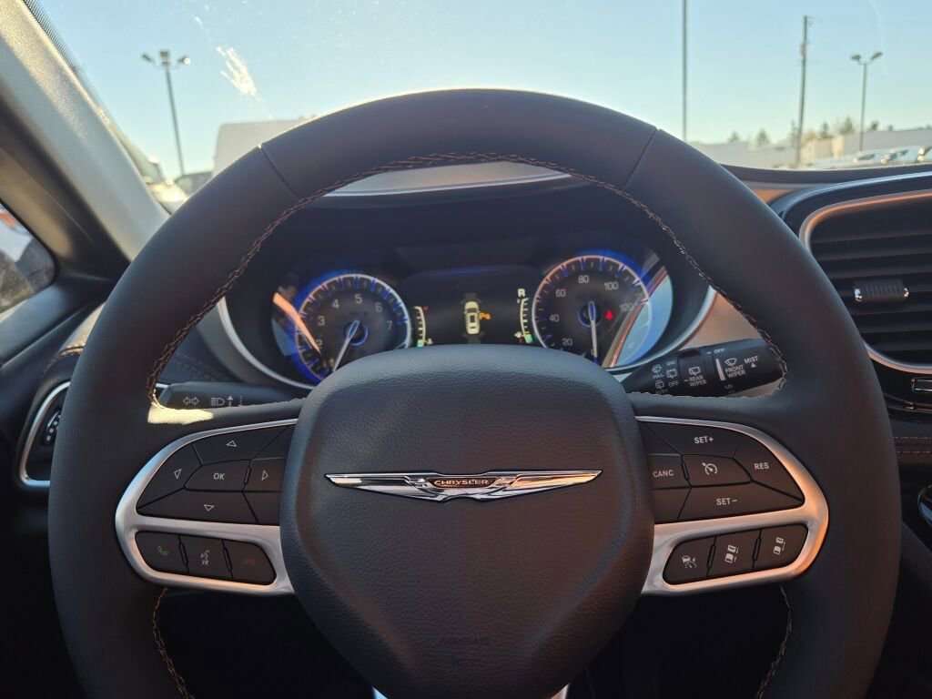 New 2026 Chrysler Pacifica Pinnacle image 31