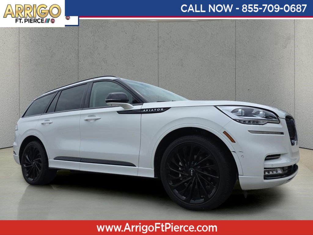 Used 2024 Lincoln Aviator Reserve w/ Equipment Group 201A AWD/4WD image 1