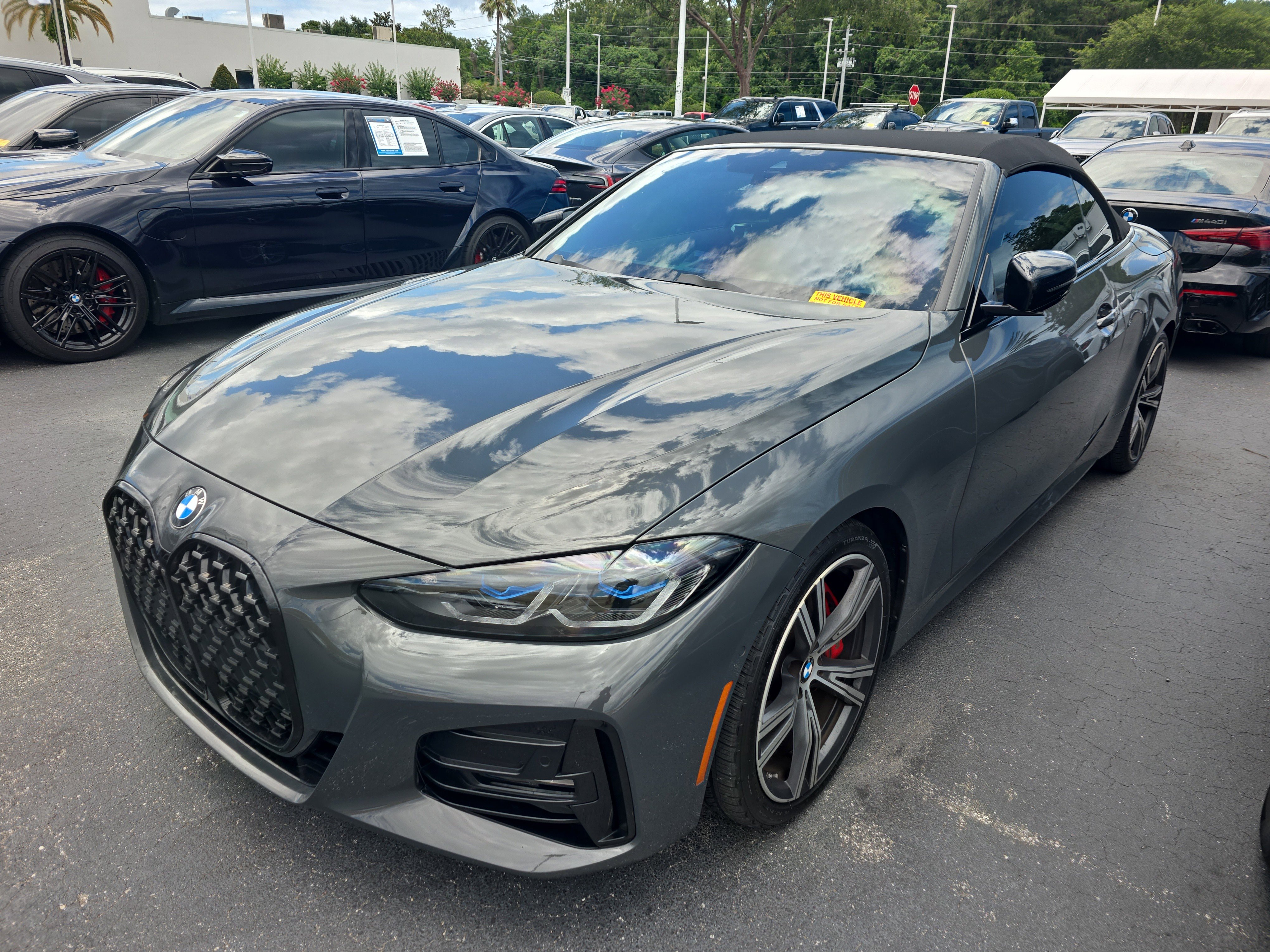 Used 2024 BMW 430i Convertible w/ M Sport Package RWD image 3