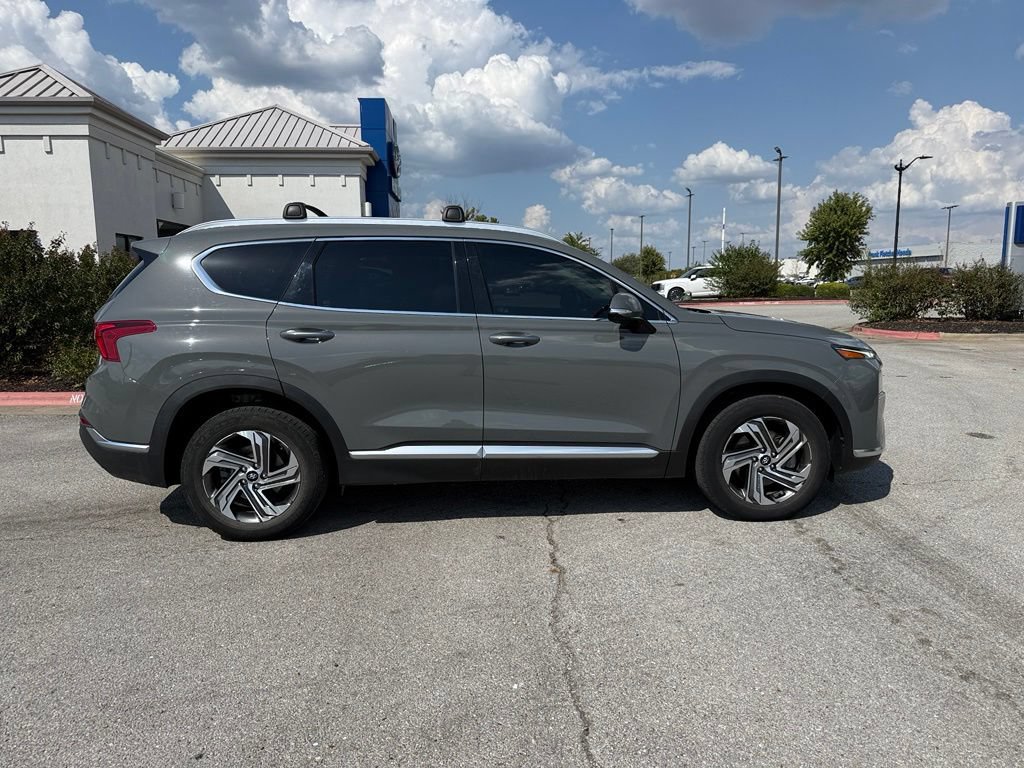 Used 2021 Hyundai Santa Fe SEL w/ Convenience + Premium Package FWD image 9