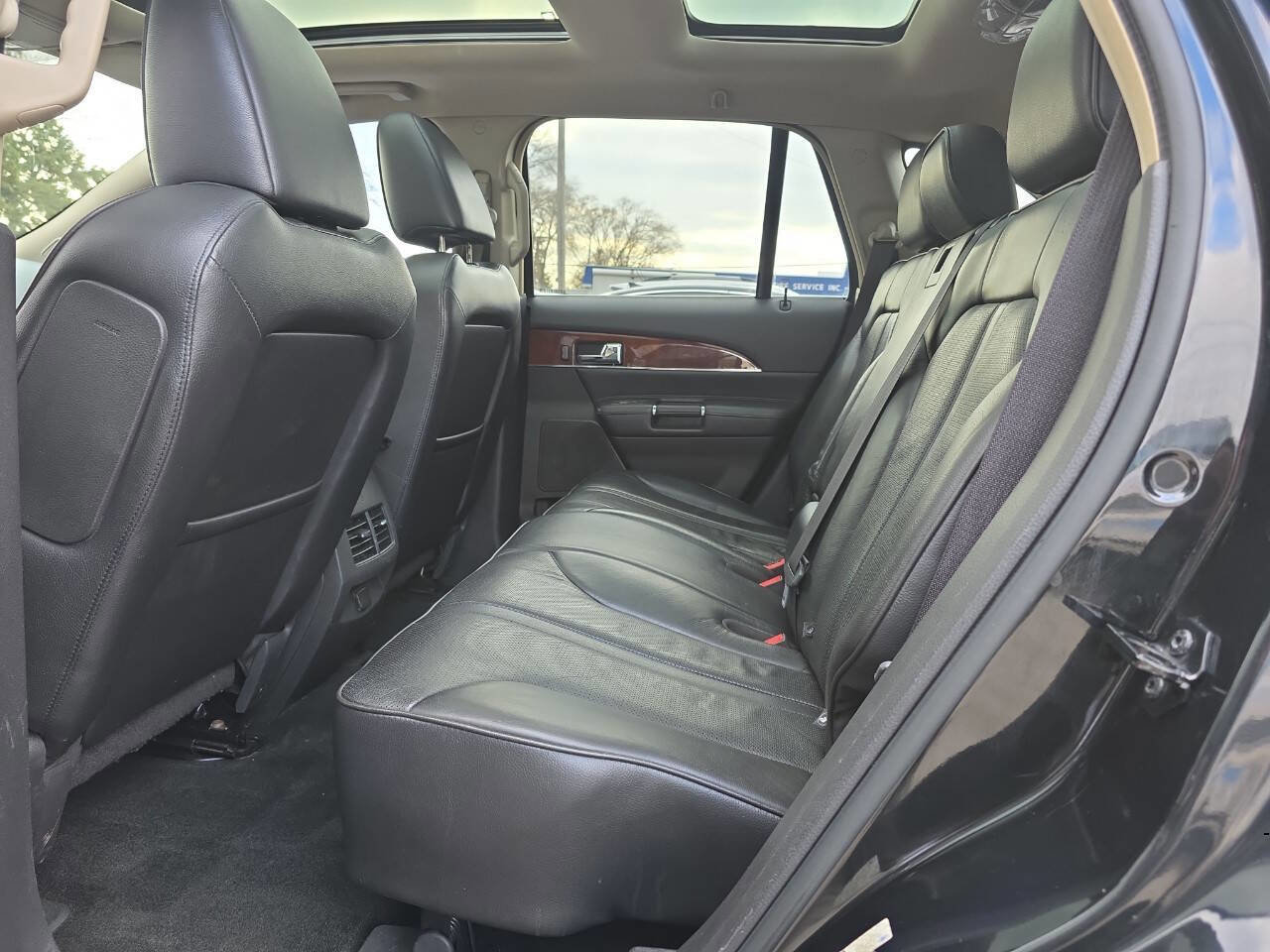 Used 2011 Lincoln MKX AWD w/ 102A Rapid Spec Order Code image 11